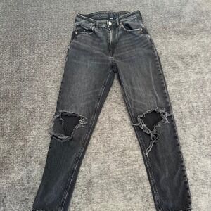 American Eagle Outfitters Women Size 2 Short Black Distressed Straight Leg Jeans